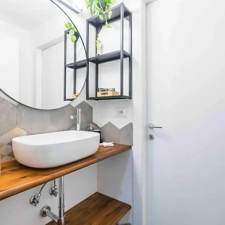 Hollywood Housein The Heart Of Turín