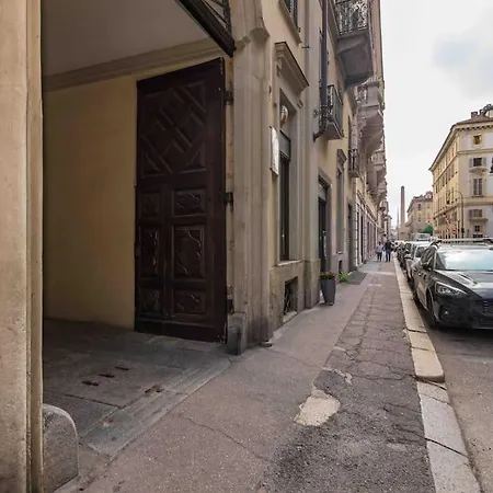 Hollywood Housein The Heart Of Apartmán