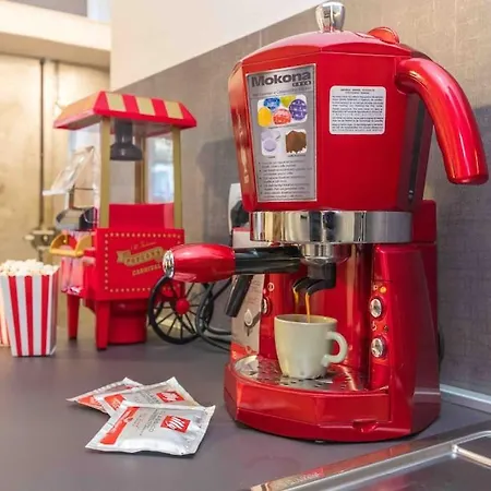 Hollywood Housein The Heart Of Turín