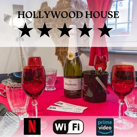 Apartment Hollywood Housein The Heart Of
