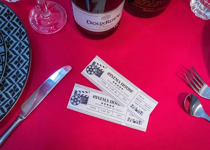 Hollywood Housein The Heart Of Apartment Turin