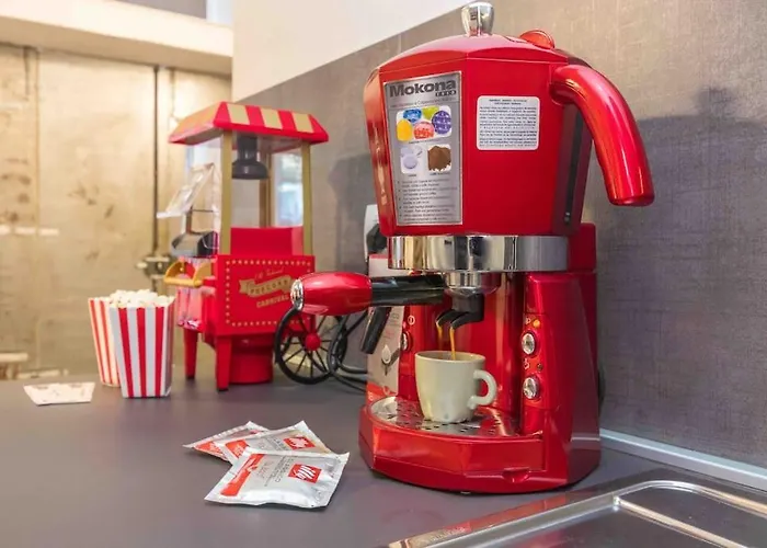 Hollywood Housein The Heart Of Turin